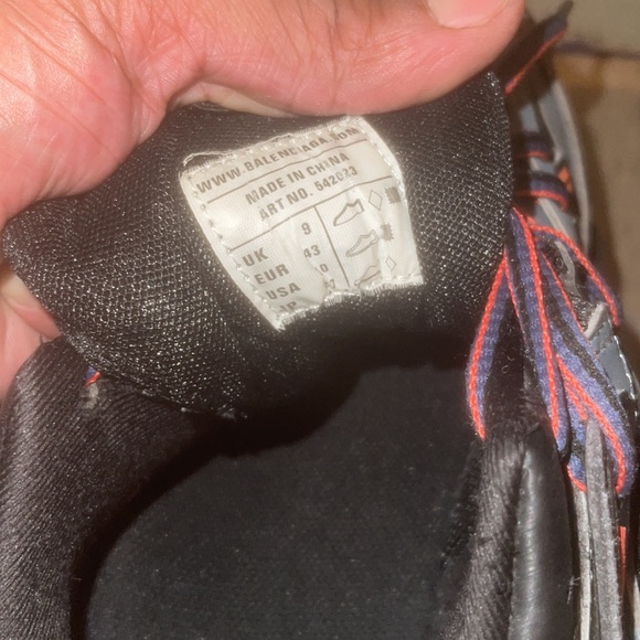 Balenciaga - Picture 9 of 9